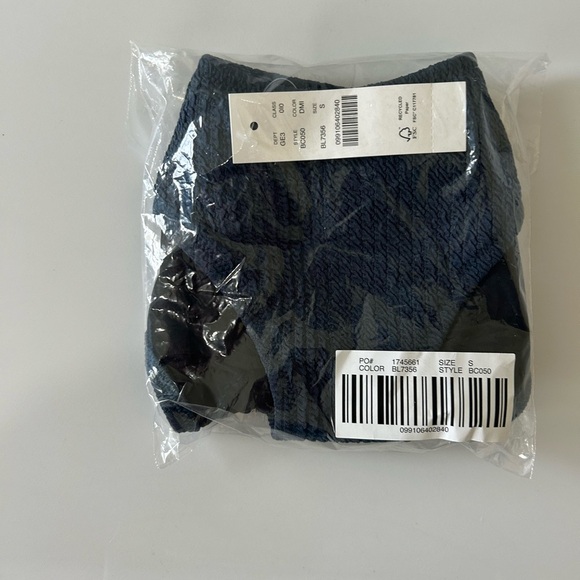 NWT J. Crew Navy Blue Textured Curved-waist Cheeky Bikini Bottom - Picture 5 of 6